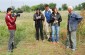 The Yahad team interviewing Nikolai P. at the execution site. ©Les Kasyanov/Yahad – In Unum